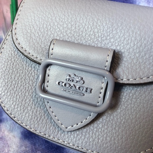 Coach Mini Cardholder with Chain - Picture 4 of 11